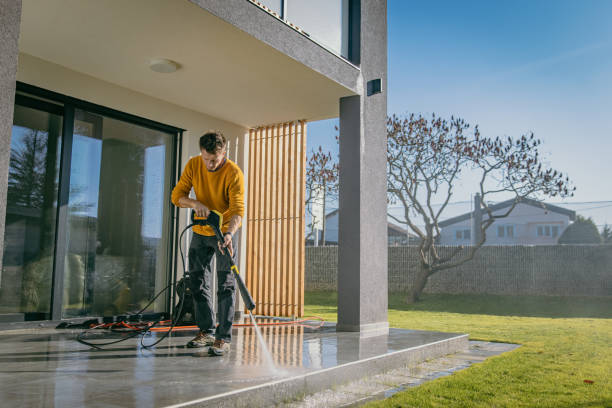Best Fence Cleaning and Maintenance in Coralville, IA